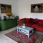 Les Jardins De La 아파트 *